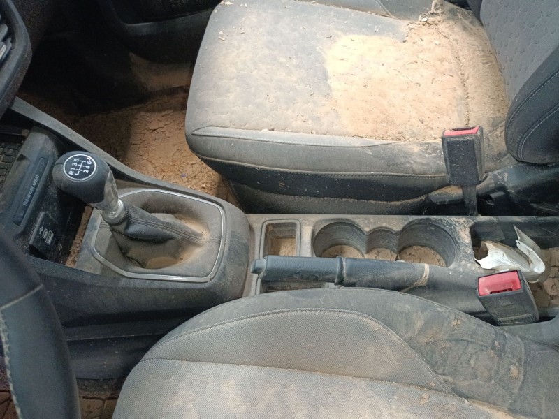 Recambio de consola central para ford tourneo combi v769 referencia OEM IAM   