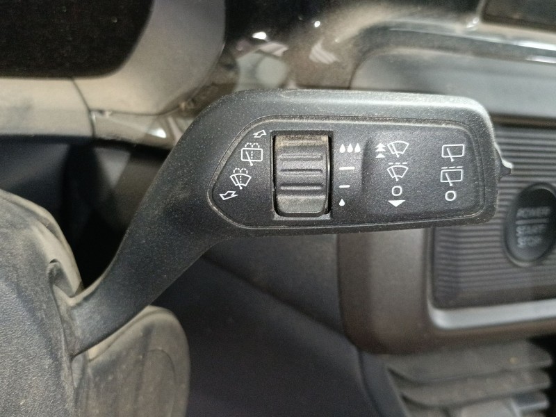 Recambio de mando limpia para ford tourneo combi v769 referencia OEM IAM   