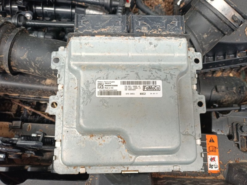 Recambio de centralita motor uce para ford tourneo combi v769 referencia OEM IAM   