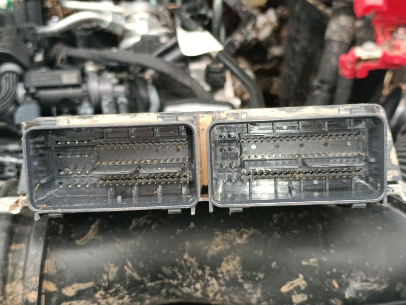 Recambio de centralita motor uce para ford tourneo combi v769 referencia OEM IAM   