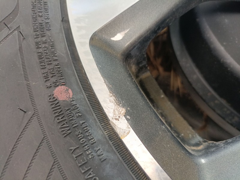 Recambio de llanta sin neumatico para ford tourneo combi v769 referencia OEM IAM 17 PULGADAS  