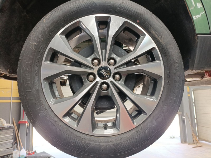 Recambio de llanta sin neumatico para ford tourneo combi v769 referencia OEM IAM 17 PULGADAS  