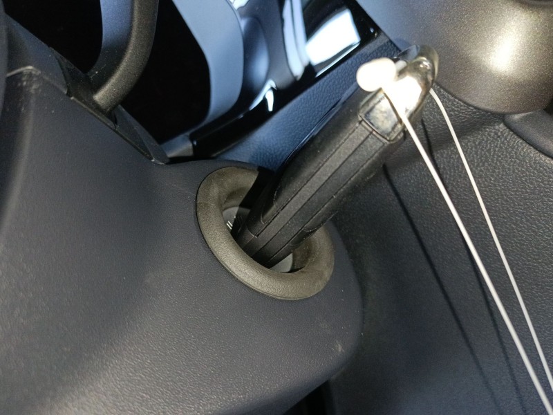 Recambio de antirrobo para ford transit courier referencia OEM IAM   