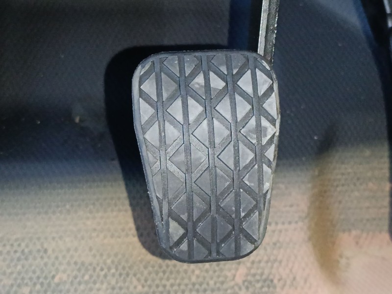 Recambio de pedal freno para ford transit courier referencia OEM IAM   