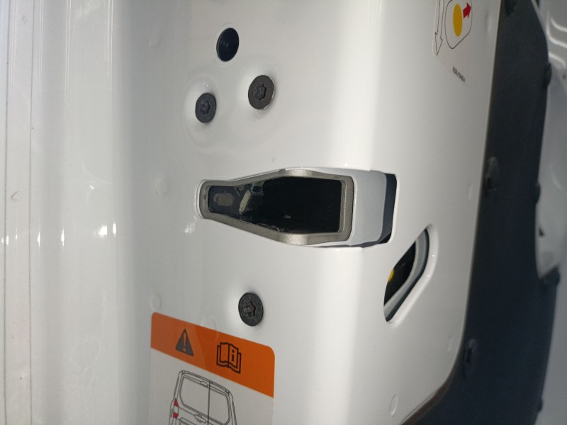 Recambio de cerradura maletero / porton para ford transit courier referencia OEM IAM   