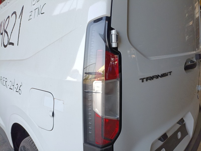 Recambio de piloto trasero izquierdo para ford transit courier referencia OEM IAM   