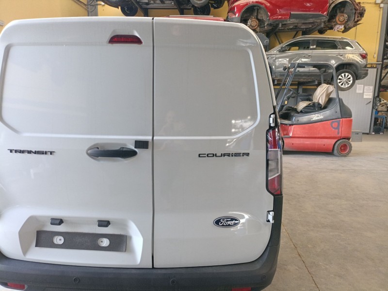Recambio de porton trasero derecho para ford transit courier referencia OEM IAM   