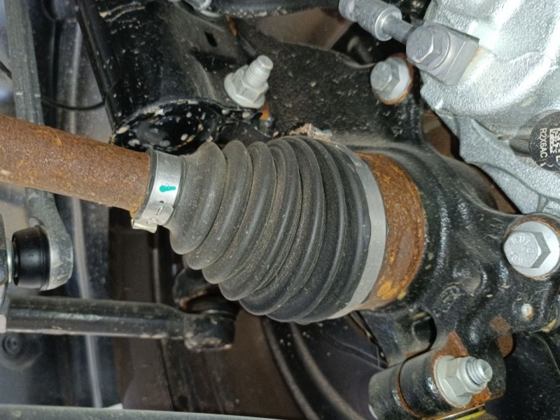 Recambio de transmision delantera izquierda para ford transit courier referencia OEM IAM   