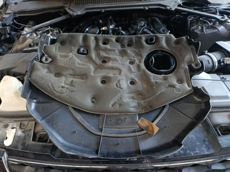 Recambio de tapa motor para land rover range rover sport ii (l494) 3.0 sdv6 4x4 referencia OEM IAM   