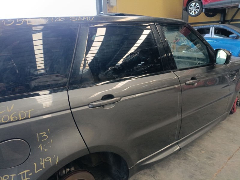 Recambio de puerta trasera derecha para land rover range rover sport ii (l494) 3.0 sdv6 4x4 referencia OEM IAM   