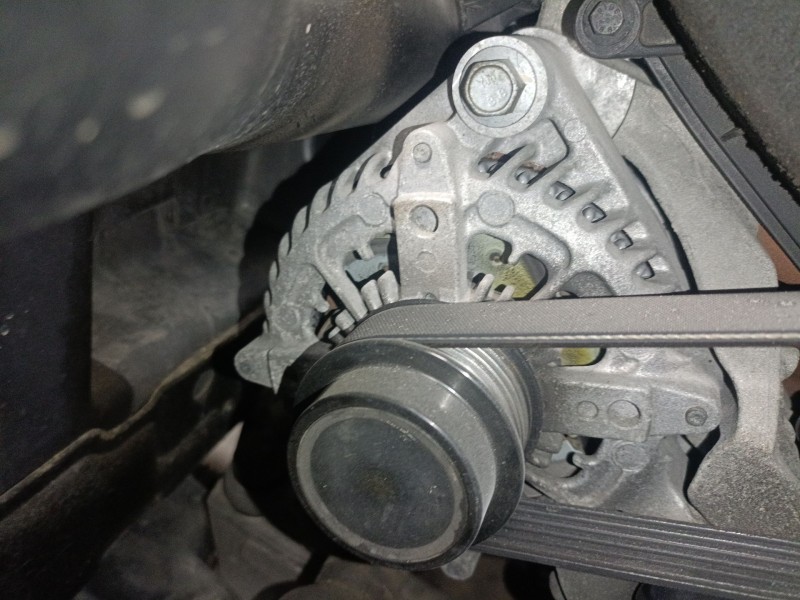 Recambio de alternador para land rover range rover sport ii (l494) 3.0 sdv6 4x4 referencia OEM IAM   