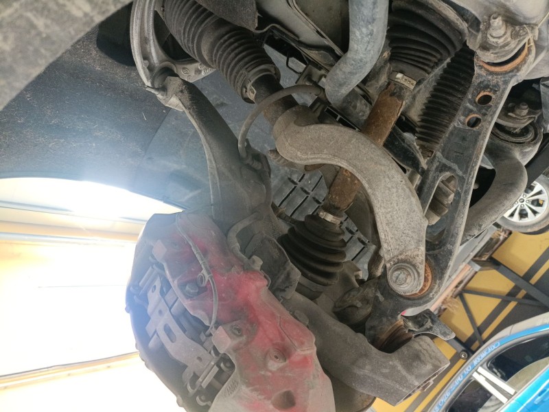 Recambio de mangueta delantera izquierda para land rover range rover sport ii (l494) 3.0 sdv6 4x4 referencia OEM IAM   