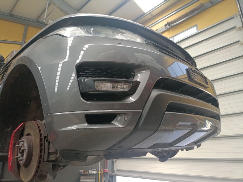 Recambio de paragolpes delantero para land rover range rover sport ii (l494) 3.0 sdv6 4x4 referencia OEM IAM   