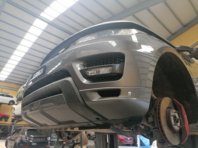 Recambio de paragolpes delantero para land rover range rover sport ii (l494) 3.0 sdv6 4x4 referencia OEM IAM   