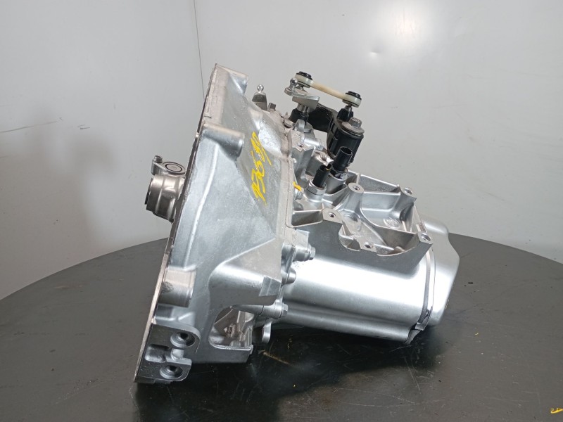 Recambio de caja cambios para citroën c3 iii (sx) 1.2 vti 82 lpg referencia OEM IAM 20A701  