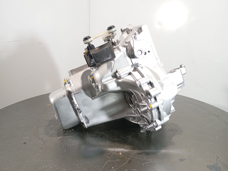 Recambio de caja cambios para citroën c3 iii (sx) 1.2 vti 82 lpg referencia OEM IAM 20A701  