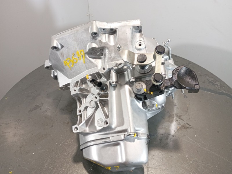 Recambio de caja cambios para citroën c3 iii (sx) 1.2 vti 82 lpg referencia OEM IAM 20A701  