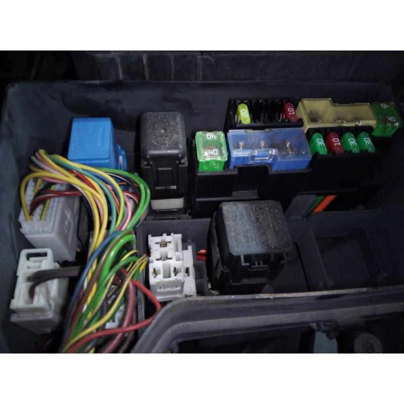 Recambio de caja reles / fusibles para nissan qashqai+2 (jj10) acenta referencia OEM IAM   