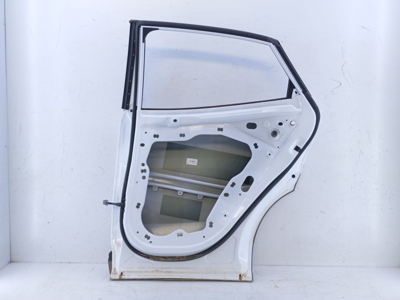 Recambio de puerta trasera derecha para ford puma (j2k, cf7) 1.0 ecoboost mhev referencia OEM IAM   