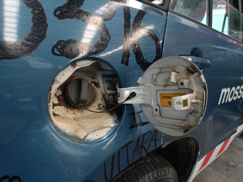 Recambio de tapa exterior combustible para suzuki grand vitara ii (jt, te, td) 1.9 ddis a las 4 ruedas (jt419, td44, jb419wd, jb