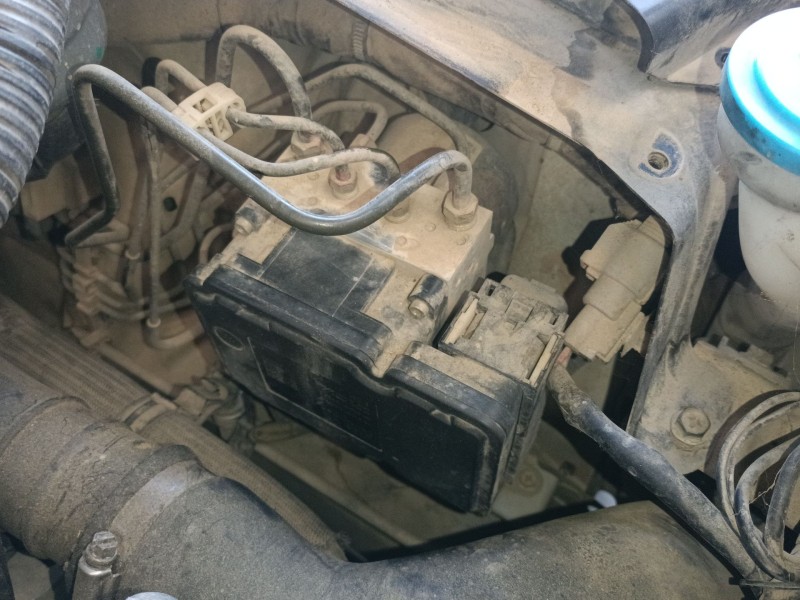Recambio de abs para suzuki grand vitara ii (jt, te, td) 1.9 ddis a las 4 ruedas (jt419, td44, jb419wd, jb419xd) referencia OEM 