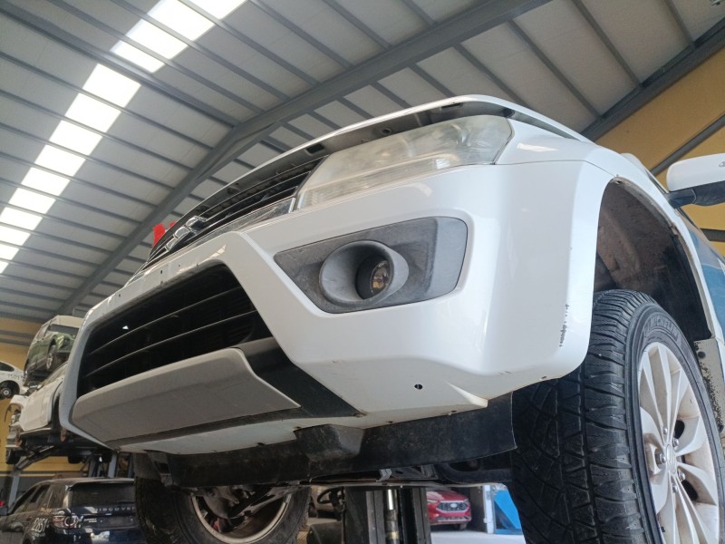Recambio de paragolpes delantero para suzuki grand vitara ii (jt, te, td) 1.9 ddis a las 4 ruedas (jt419, td44, jb419wd, jb419xd