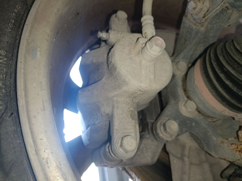 Recambio de pinza freno delantera izquierda para suzuki grand vitara ii (jt, te, td) 1.9 ddis a las 4 ruedas (jt419, td44, jb419