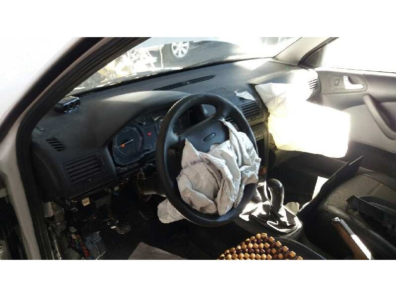 skoda octavia berlina (1u2) del año 2009