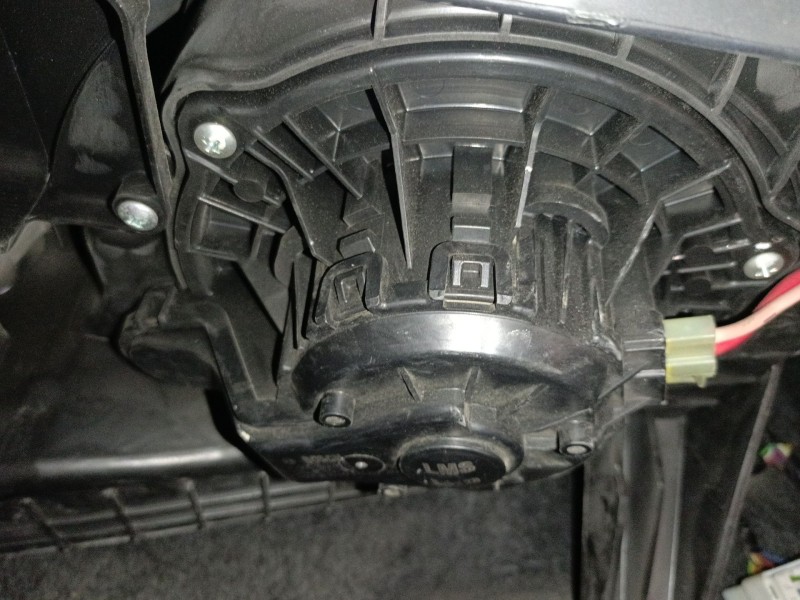 Recambio de ventilador calefaccion para hyundai ix35 (lm, el, elh) 1.7 crdi referencia OEM IAM   