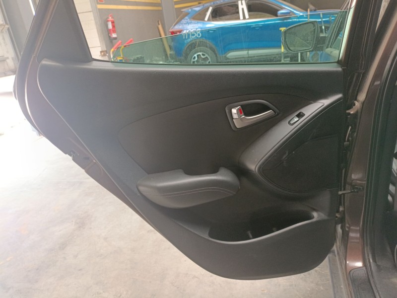 Recambio de guarnecido puerta trasera izquierda para hyundai ix35 (lm, el, elh) 1.7 crdi referencia OEM IAM   
