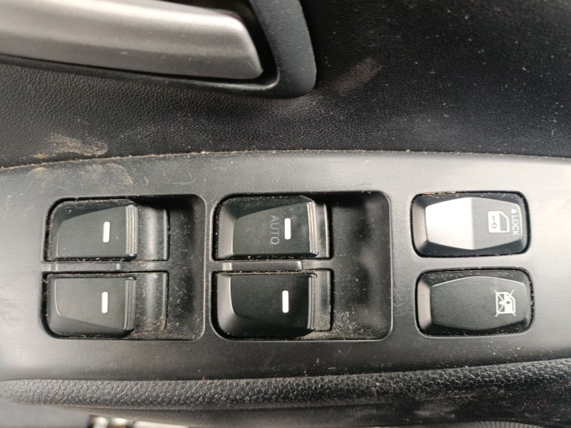 Recambio de mando elevalunas delantero izquierdo para hyundai ix35 (lm, el, elh) 1.7 crdi referencia OEM IAM   