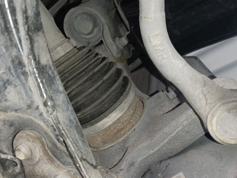 Recambio de mangueta delantera derecha para hyundai ix35 (lm, el, elh) 1.7 crdi referencia OEM IAM   