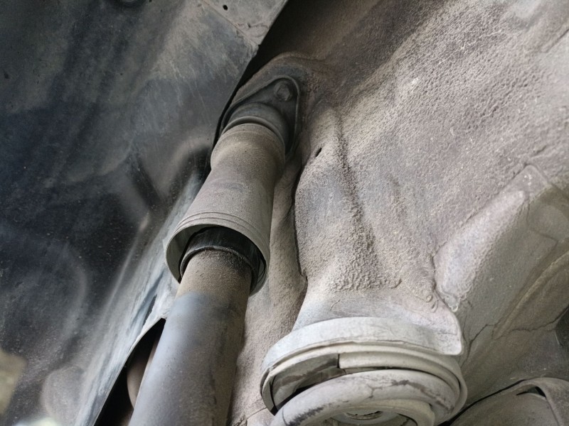 Recambio de amortiguador trasero izquierdo para hyundai ix35 (lm, el, elh) 1.7 crdi referencia OEM IAM   