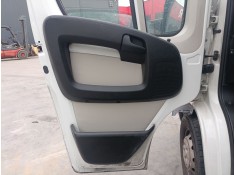 GUARNECIDO PUERTA DELANTERA IZQUIERDA 