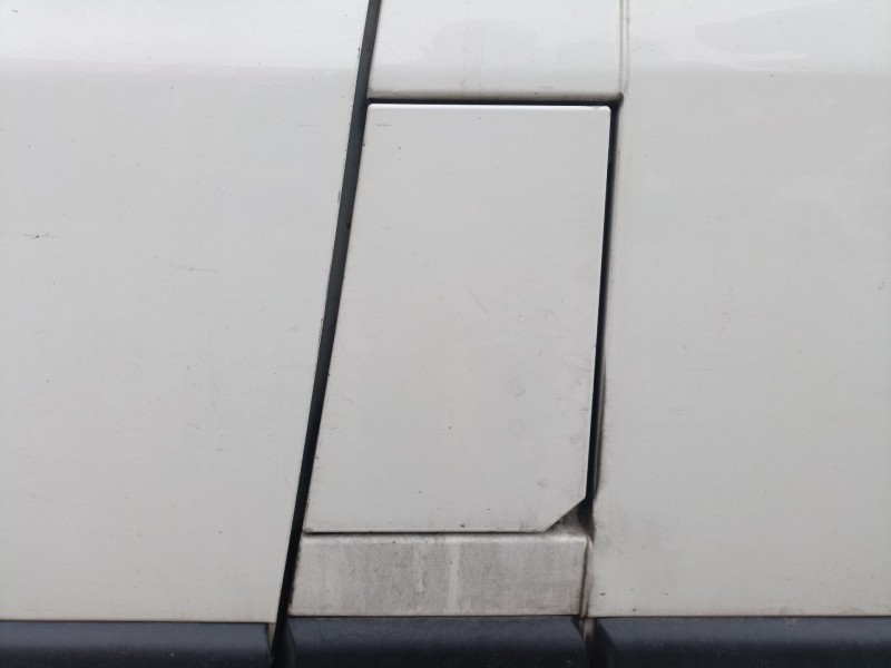 Recambio de tapa exterior combustible para peugeot boxer furgoneta 2.0 bluehdi 130 referencia OEM IAM   