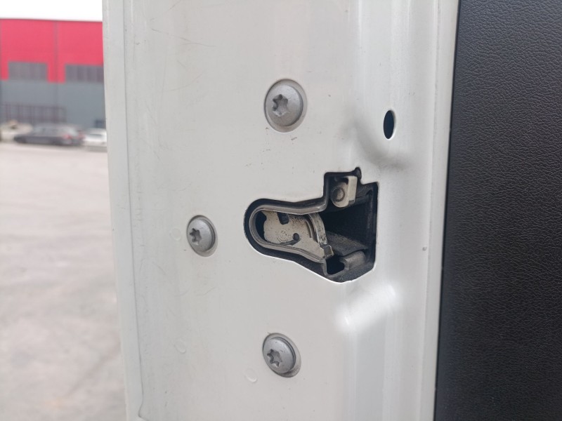Recambio de cerradura puerta delantera izquierda para peugeot boxer furgoneta 2.0 bluehdi 130 referencia OEM IAM   