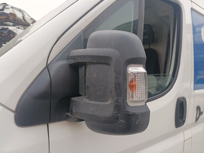 Recambio de retrovisor izquierdo electrico para peugeot boxer furgoneta 2.0 bluehdi 130 referencia OEM IAM   