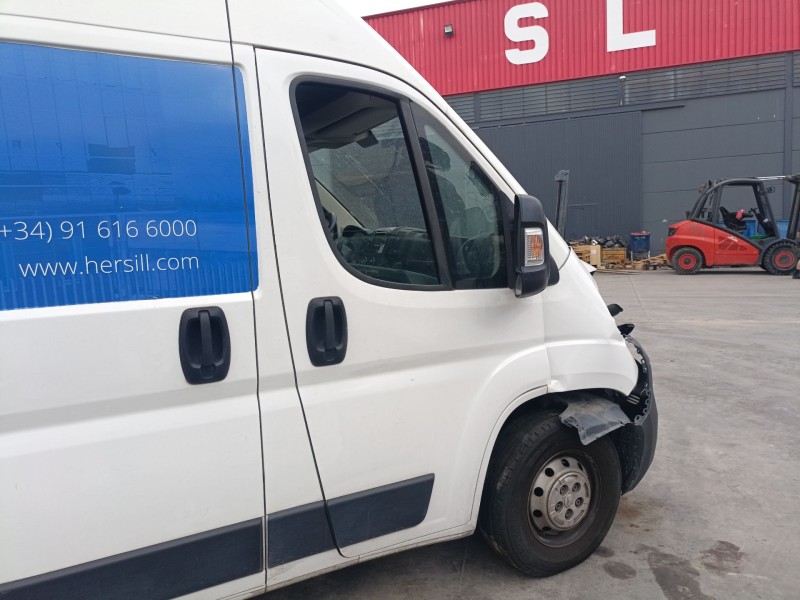 Recambio de puerta delantera derecha para peugeot boxer furgoneta 2.0 bluehdi 130 referencia OEM IAM   