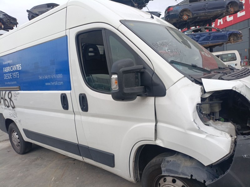 Recambio de puerta delantera derecha para peugeot boxer furgoneta 2.0 bluehdi 130 referencia OEM IAM   