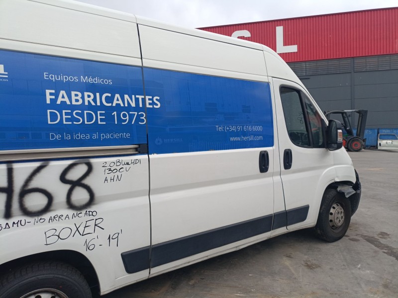 Recambio de puerta lateral corredera derecha para peugeot boxer furgoneta 2.0 bluehdi 130 referencia OEM IAM   