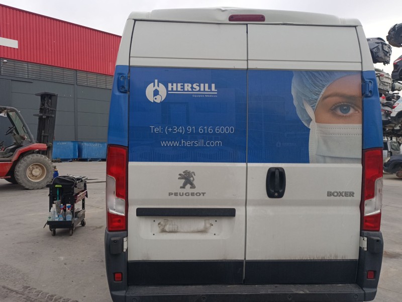 Recambio de porton trasero izquierdo para peugeot boxer furgoneta 2.0 bluehdi 130 referencia OEM IAM   