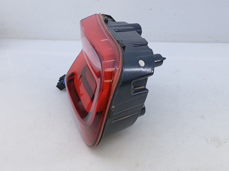 Recambio de piloto trasero derecho porton para citroën c5 aircross (ac_, aj_, ar_, a4_) 1.5 bluehdi 130 (acyhzj, acyhzr) referen