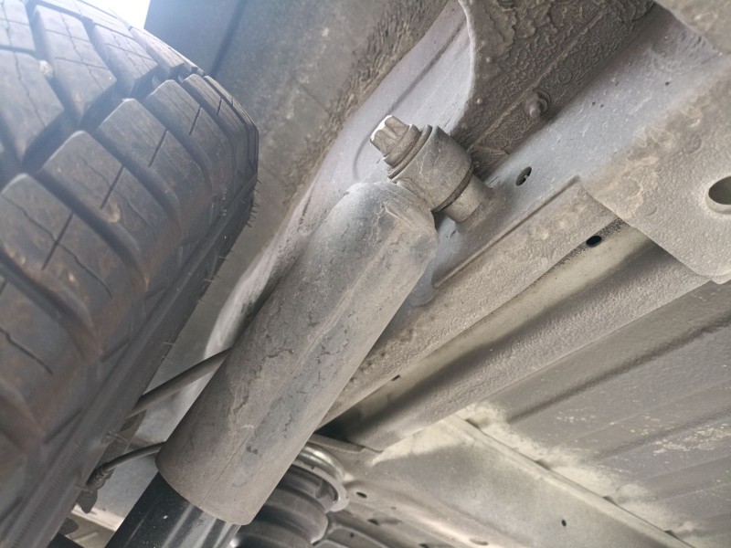 Recambio de amortiguador trasero izquierdo para peugeot boxer furgoneta 2.0 bluehdi 130 referencia OEM IAM   