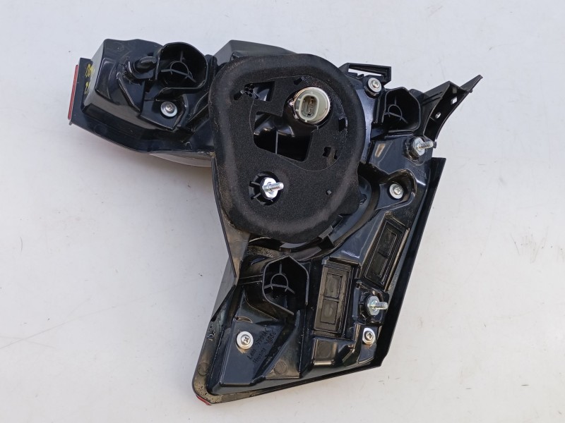 Recambio de piloto trasero izquierdo porton para toyota c-hr hybrid dynamic referencia OEM IAM   