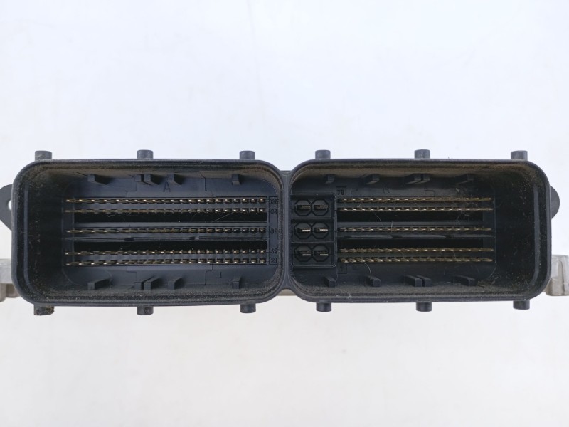 Recambio de centralita motor uce para land rover range rover velar referencia OEM IAM   