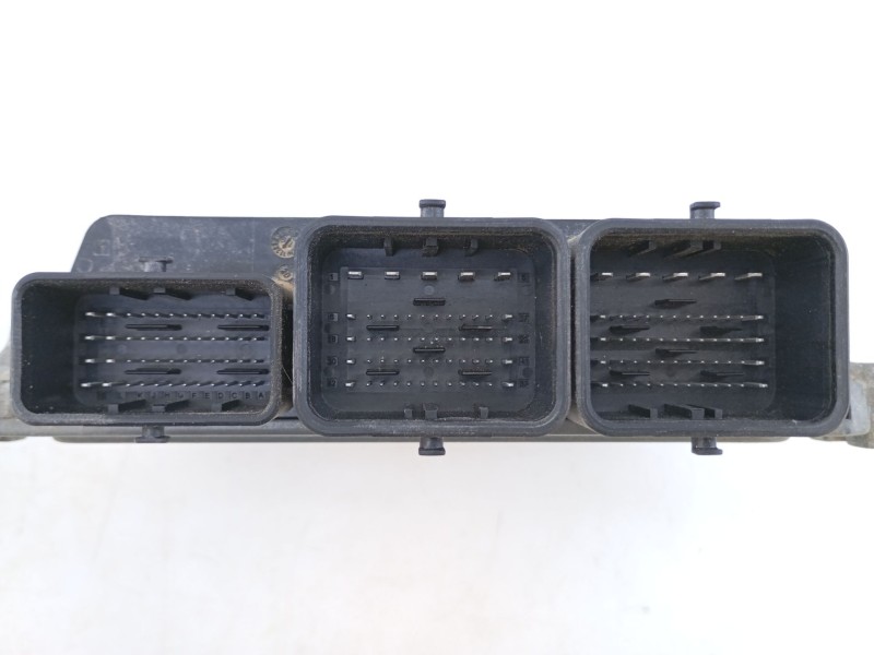 Recambio de centralita motor uce para peugeot 5008 (0u_, 0e_) 1.6 hdi referencia OEM IAM 9676761080 HW9666571380 