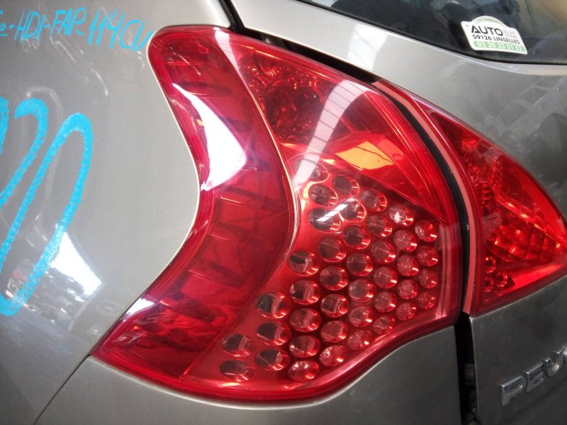 Recambio de piloto trasero izquierdo para peugeot 3008 active referencia OEM IAM 9683460880  
