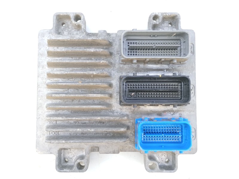 Recambio de centralita motor uce para opel corsa e (x15) 1.4 (08, 68) referencia OEM IAM 12660322  