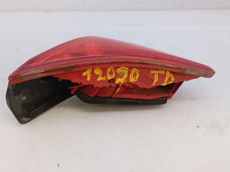 Recambio de piloto trasero derecho porton para peugeot 3008 active referencia OEM IAM 9683460980  