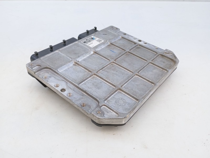 Recambio de centralita motor uce para toyota avensis (t27) referencia OEM IAM 8966105K60 MB2759005071 